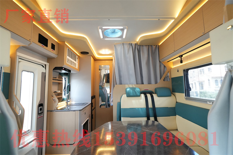 4驅(qū)房車c型房車 國產(chǎn)最好的四驅(qū)越野房車